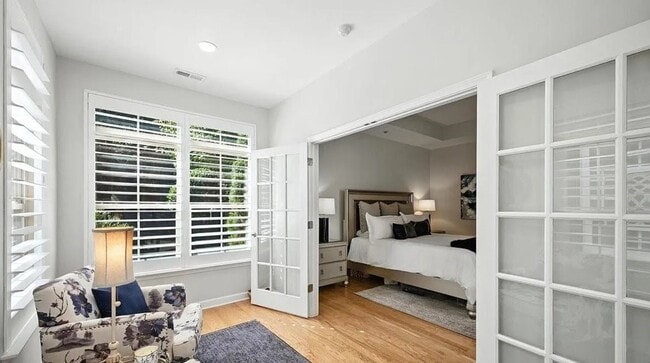 Foto del edificio - 10608 Old Ardrey Kell Rd