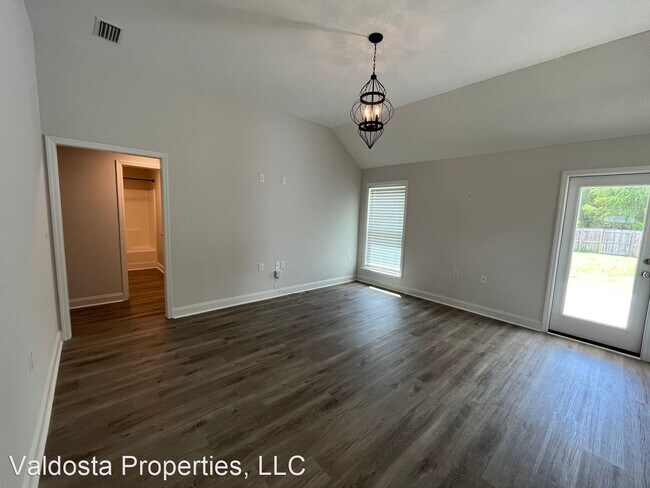 Building Photo - 4 br, 2 bath House - 3276 Kelsee Cir.