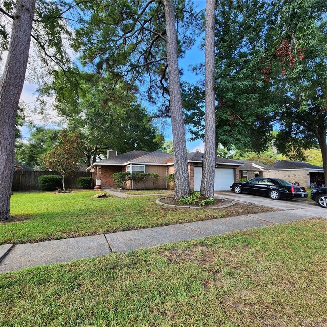 Foto del edificio - 6938 Foxbrook Dr