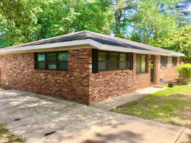 Building Photo - TURN KEY FULLY FURNISHED RENTAL