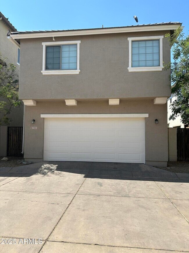 Foto del edificio - 7113 S 7th Ln