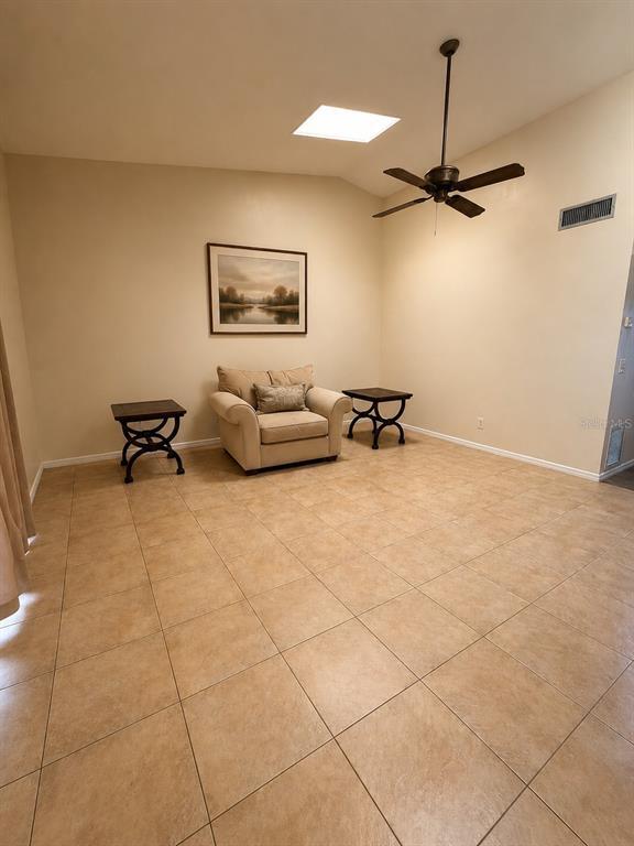 Foto del edificio - 5802 Red Dahlia Ct