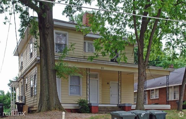 Primary Photo - 4 br, 4 bath House - 211 Park Ave Apt 1