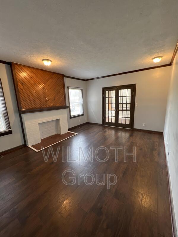 Building Photo - 43 W Fall Creek Pkwy S Dr
