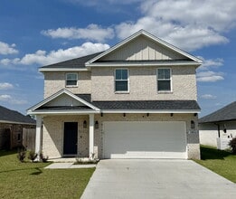 Building Photo - 3806 Heartwood St