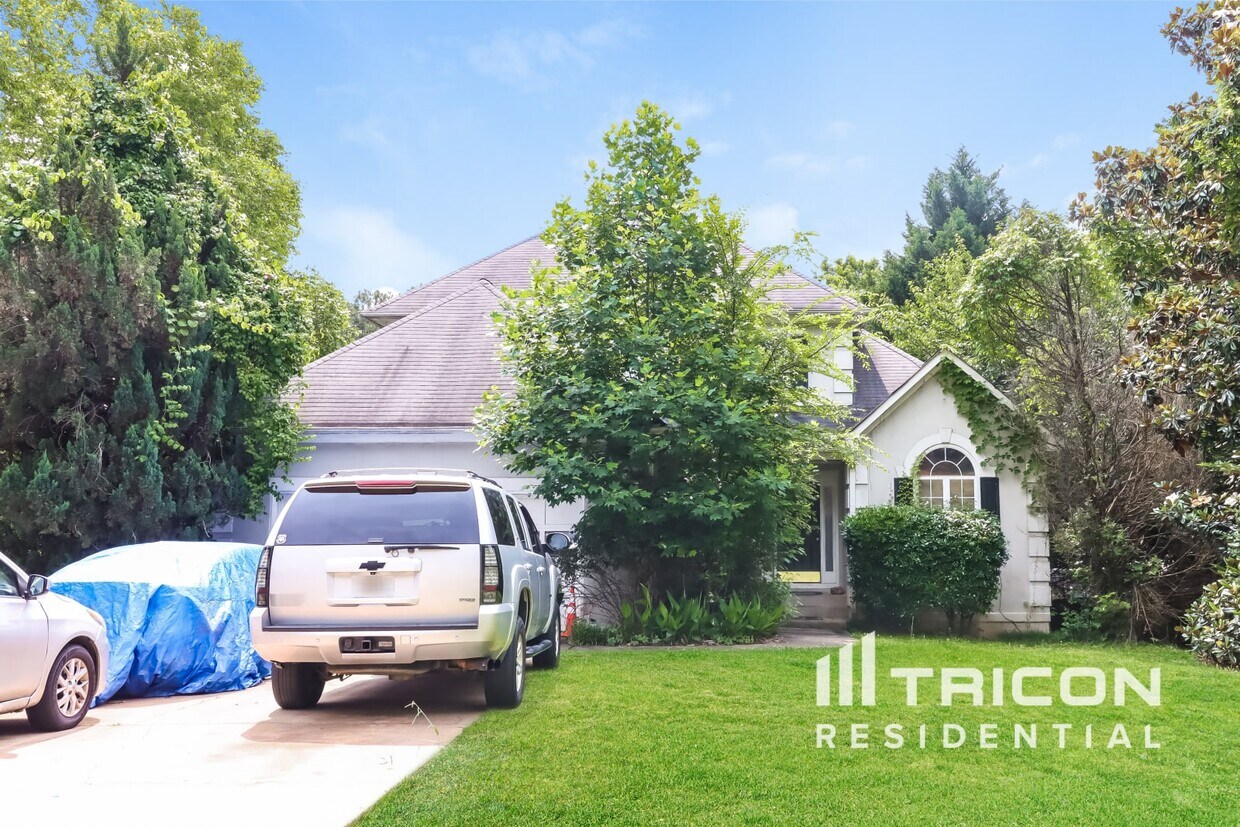 Foto principal - 2622 Lone Oak Trail