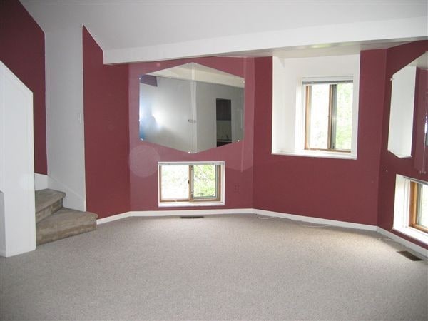 Building Photo - 1 br, 1 bath Apartment - 201 N Huron St 201-9