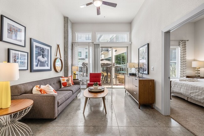 Building Photo - Marq on Burnet