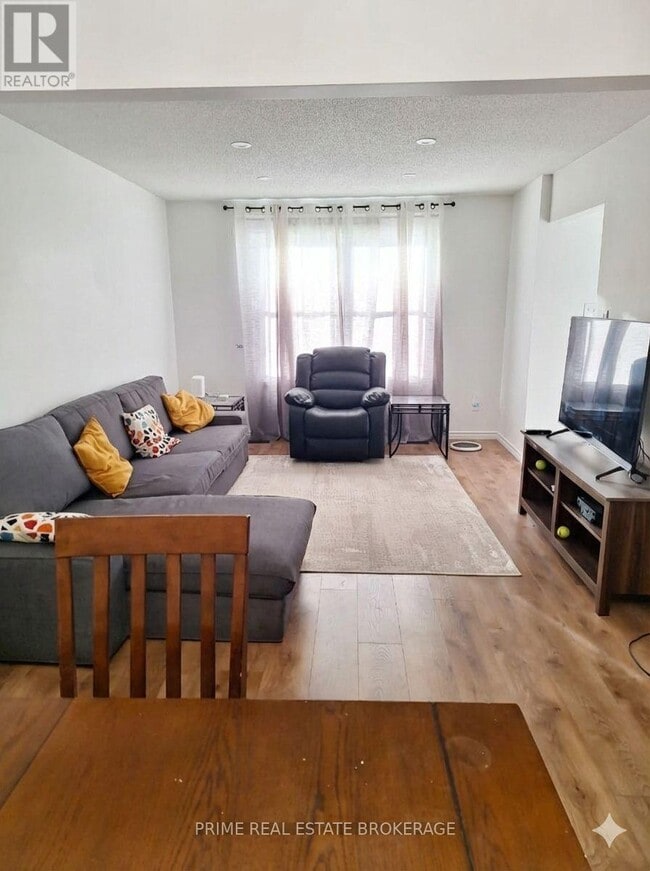 Photo du bâtiment - 1651 Jalna Blvd