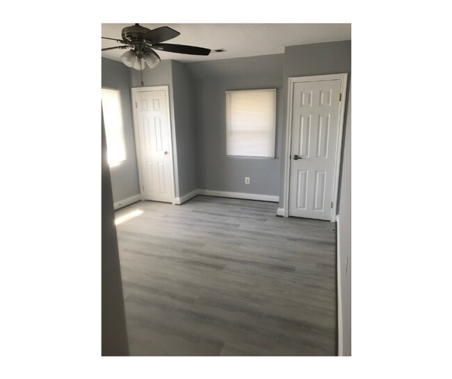 Building Photo - 928 Argonne Dr