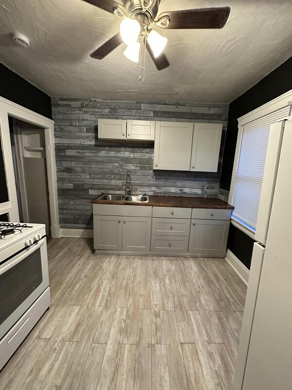Foto principal - 2637 W 19th St