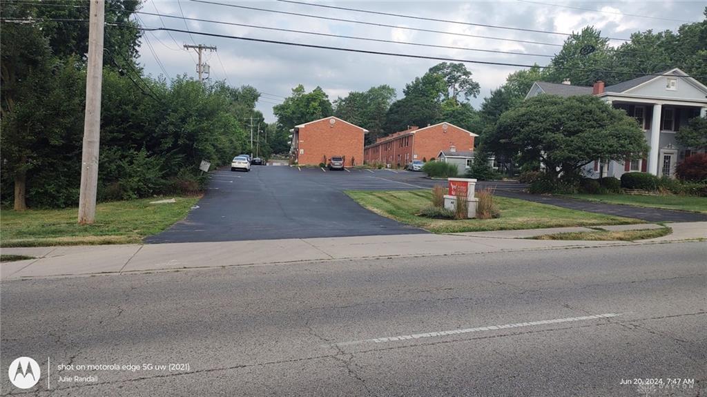 Building Photo - 4627 Far Hills Ave