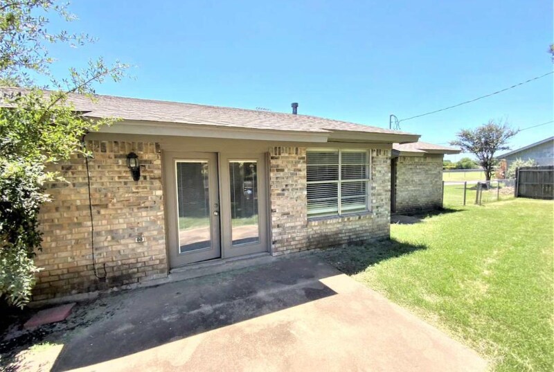 Foto principal - 316 SW Murphy Rd