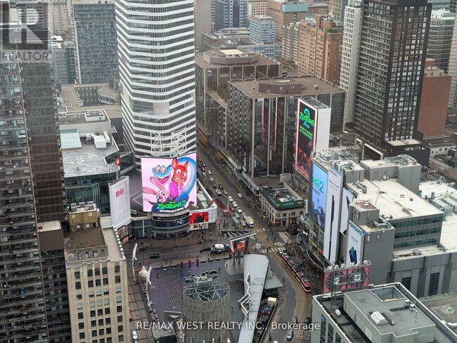 Photo du bâtiment - 252 Church St