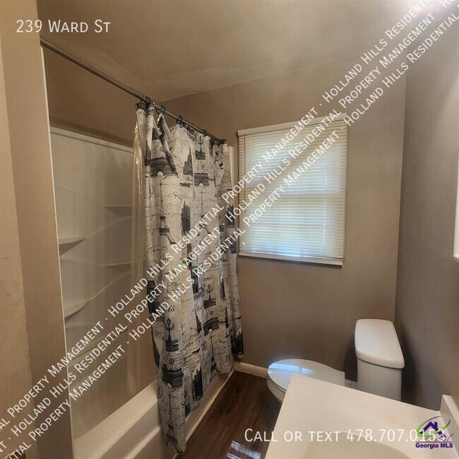 Foto del edificio - 239 Ward St