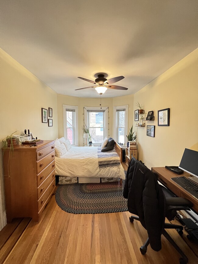 Building Photo - 42 Gorham St