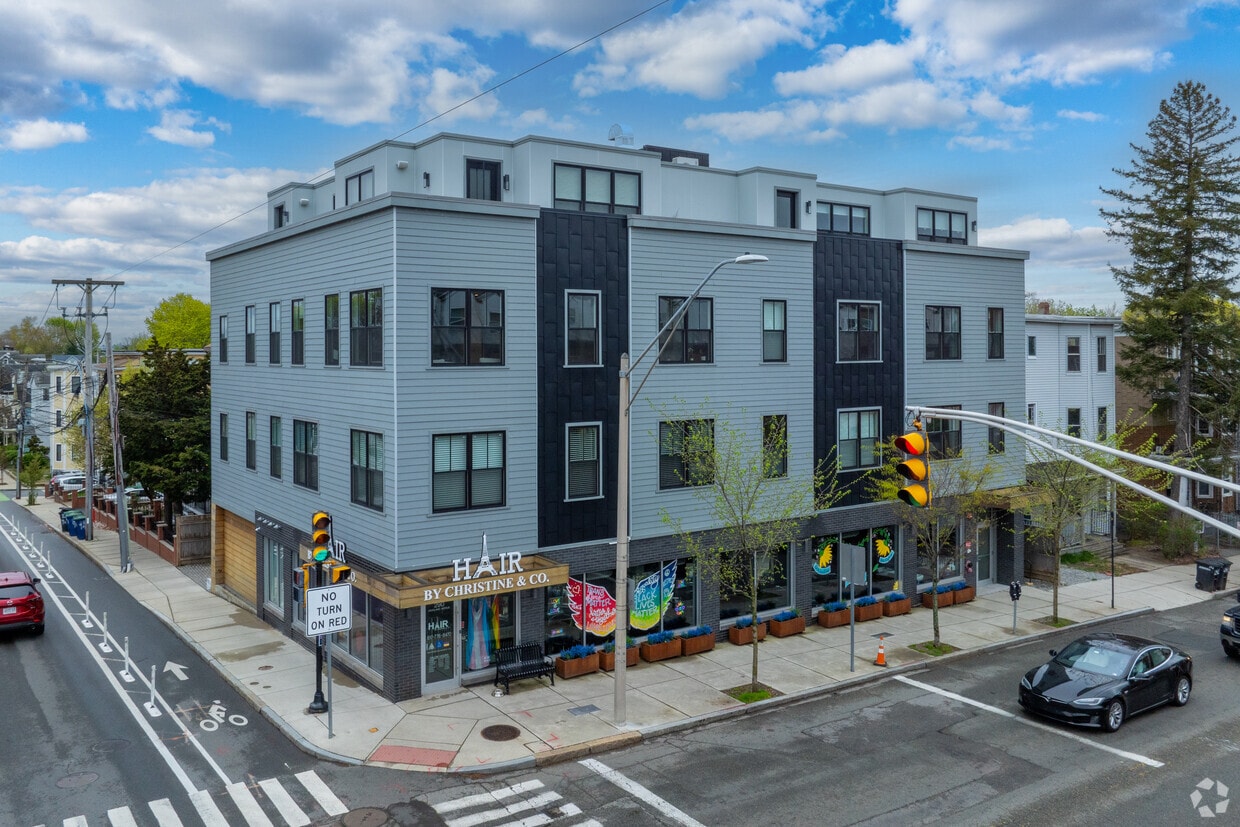 Primary - 290 Highland Ave
