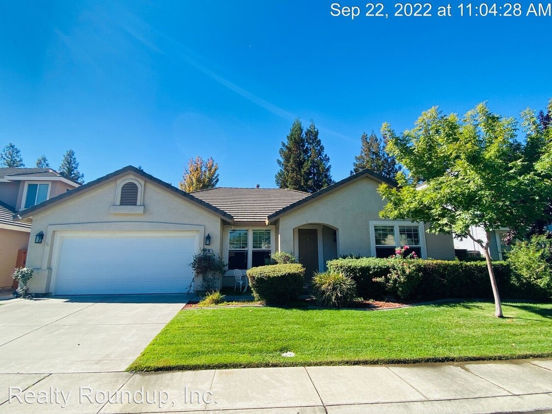 4 br, 2 bath House 3697 Grand Point Ln House Rental in Elk Grove