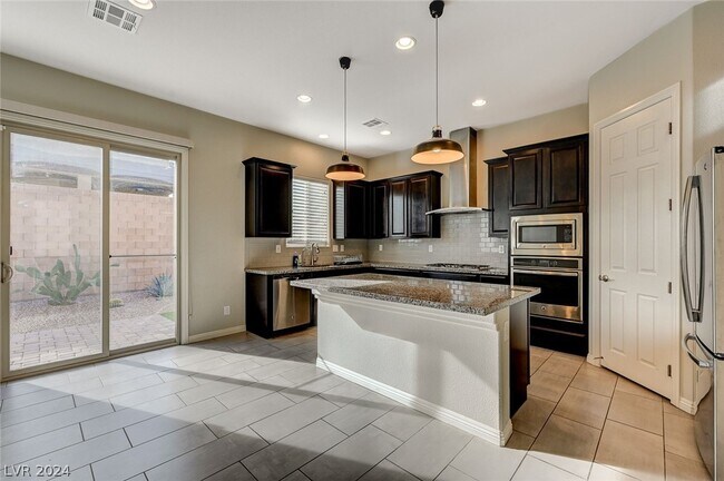 Building Photo - 95 Newton Ridge Way