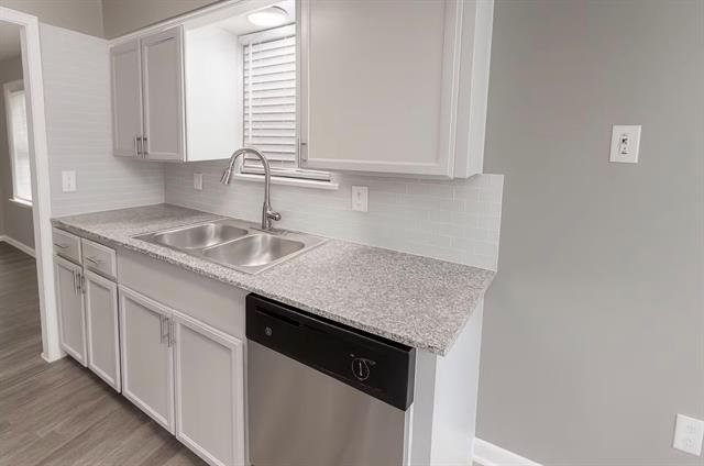 Foto del edificio - 6151 E Mockingbird Ln