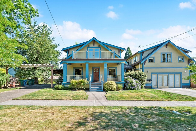 Building Photo - 1721 22nd Ave