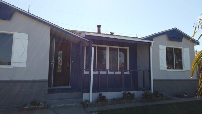 Building Photo - 3818 W 173rd St