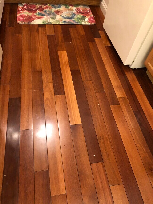 Gleaming cherry hardwood floors - 2247 Walton Blvd, Unit #60
