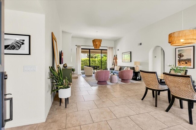 Building Photo - 48110 Cll Seranas