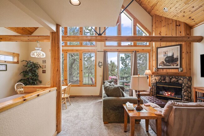 Foto del edificio - 8825 SW Canyon Wren Ct