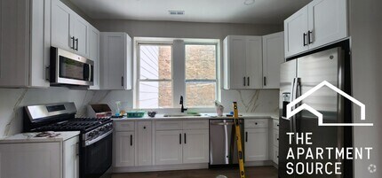 Building Photo - 2552 S Central Park Ave