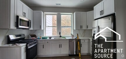 Building Photo - 2552 S Central Park Ave