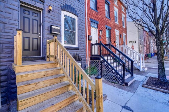 Building Photo - 1113 West Lombard Street - 1