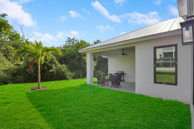 Building Photo - 139 Ocean Estates Dr