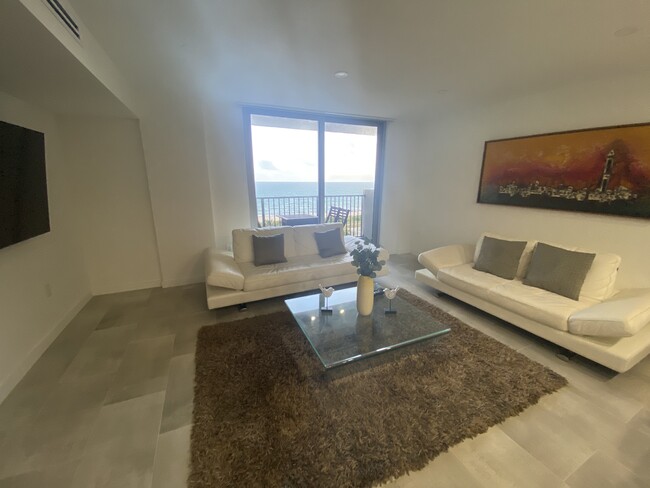 Foto del edificio - 9273 Collins Ave