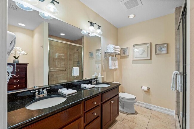 Building Photo - 13941 Clubhouse Dr