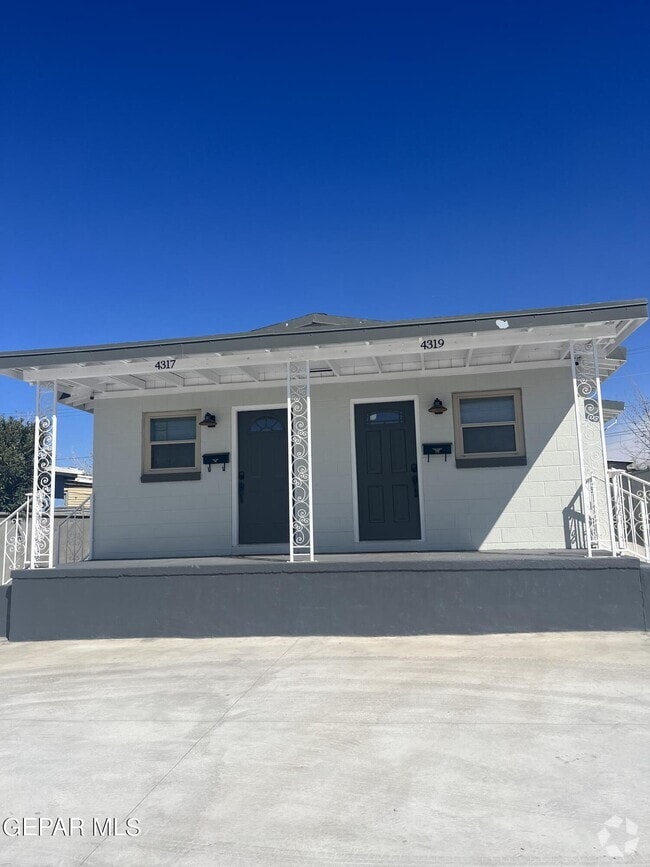 Building Photo - 4317 Yandell Dr