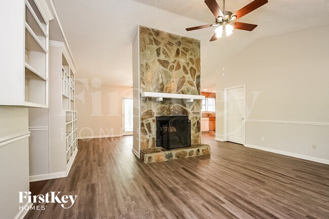 Foto del edificio - 44 Hartley Woods Dr