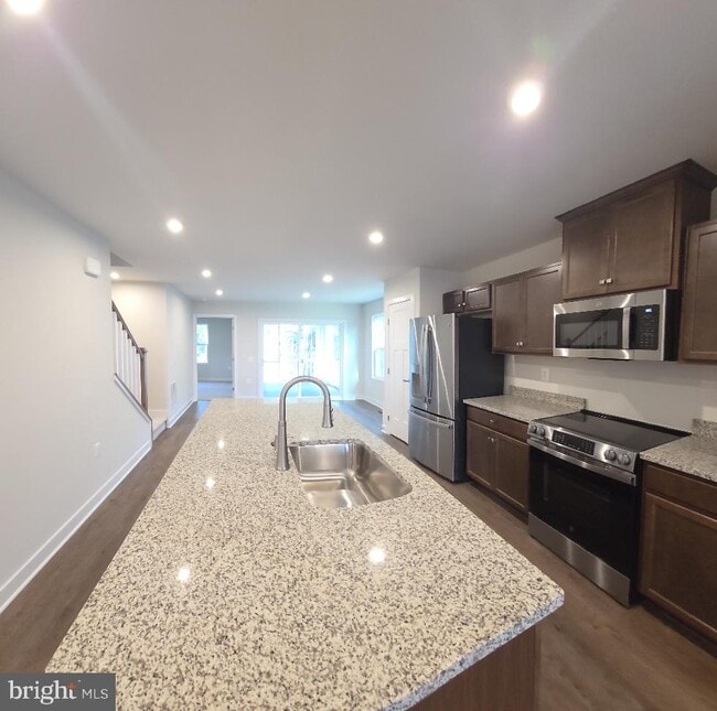 Building Photo - 8901 Blackthorne Pl