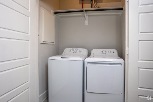 1BR, 1BA - 746SF - Laundry - Canopy Homes at Woodcreek