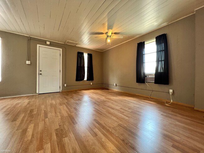 Building Photo - Studio, 1 bath House - 304 South Mountain ...