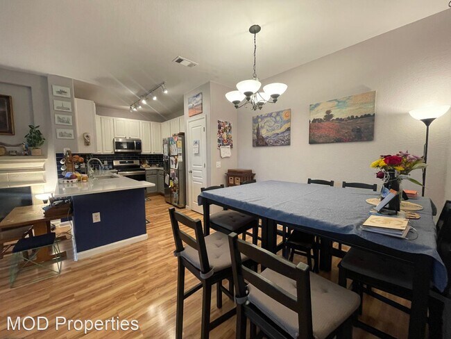 Foto del edificio - 3 br, 2 bath House - 10447 W Hampden Ave #1