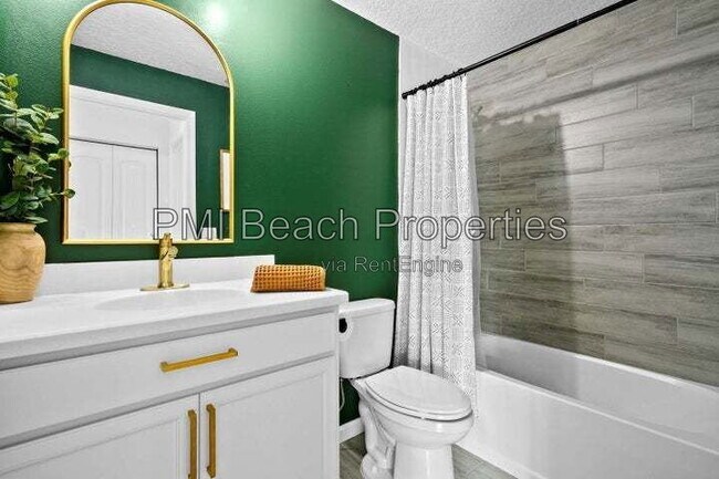 Building Photo - 5032 SE Flounder Ave