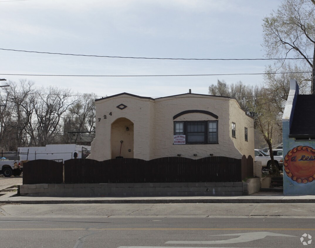 Building Photo - 724 16th St
