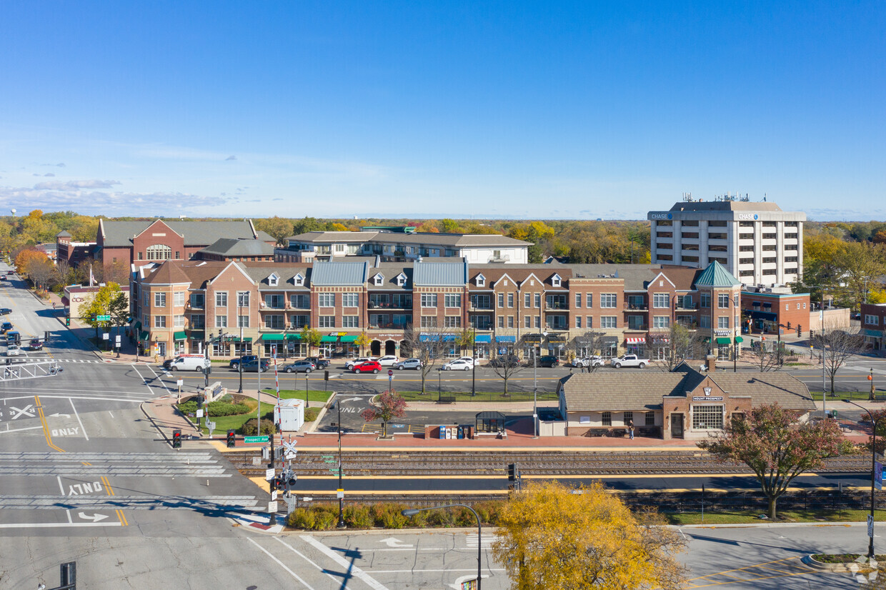 Foto del edificio - Shops at Village Centre Apartments