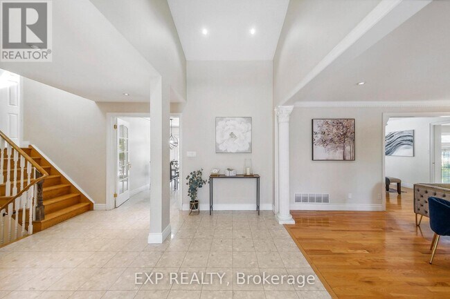 Photo du bâtiment - 1572 Knareswood Dr