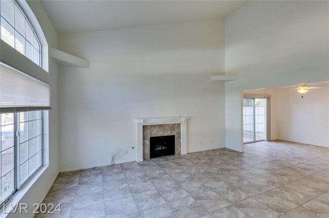 Building Photo - GREEN VALLEY TOWNHOME WITH 2 PRIMARY SIZED...