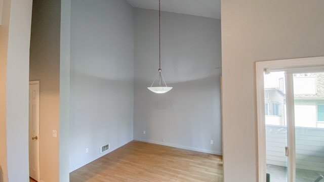 Building Photo - 14636 NE 45th St