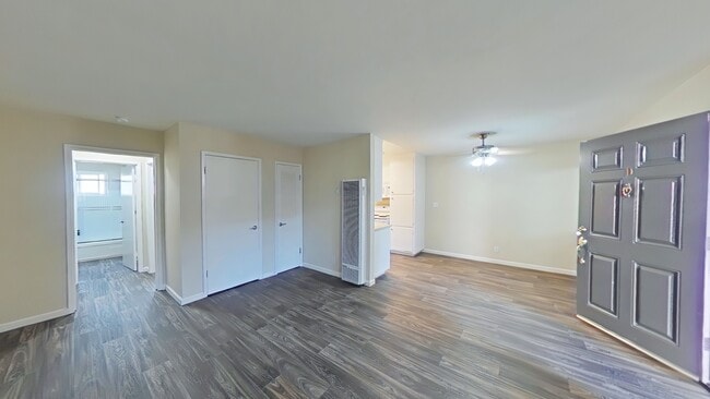 Building Photo - Verandas Apartments