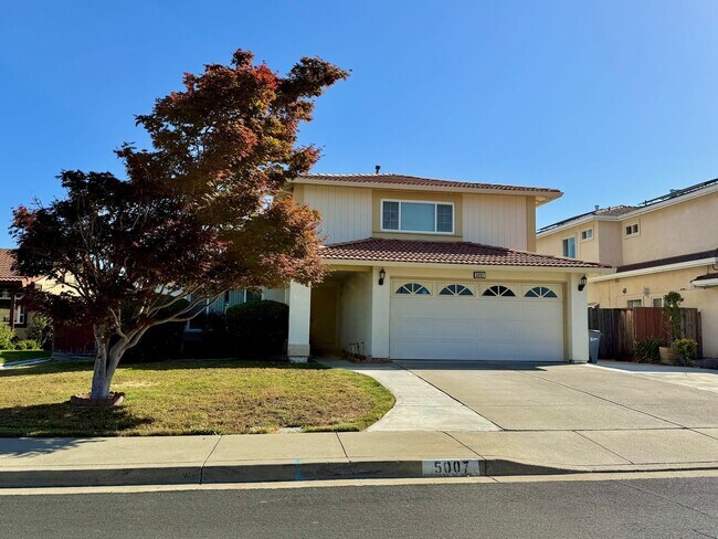 Foto del edificio - COMING SOON! | $4,100 - GORGEOUS 4 BEDROOM UNION CITY HOME