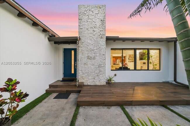 Foto del edificio - 766 NE 96th St